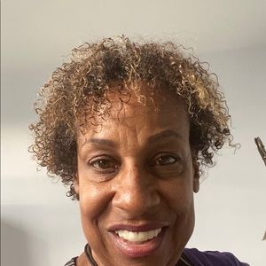 Meet your Posher, Sharon